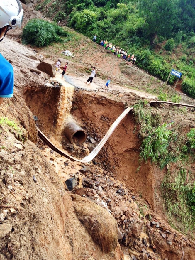 2 Yên Bái sạt lở đất sau bão, 2 người c