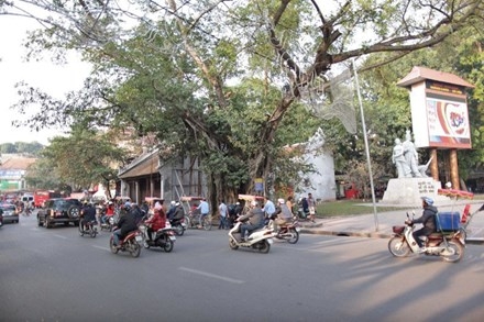 Hà Nội lý giải việc đặt ga tàu điện ng