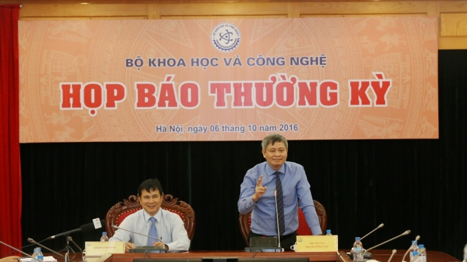 1 Thu truong Tac chu tri Hop baoIMG_6752(1)