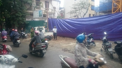 3 Sập giàn giáo ở Hoàng Mai, hai công nhâ