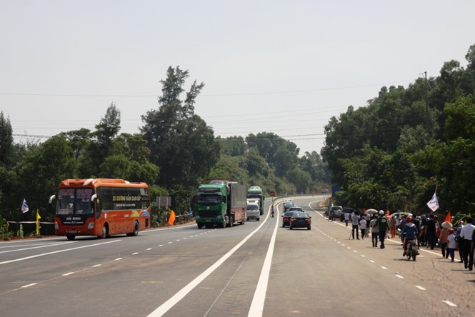 Thêm một trạm thu phí trên QL1 tăng giá ve