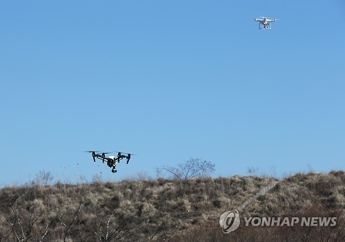 may bay khong nguoi lai