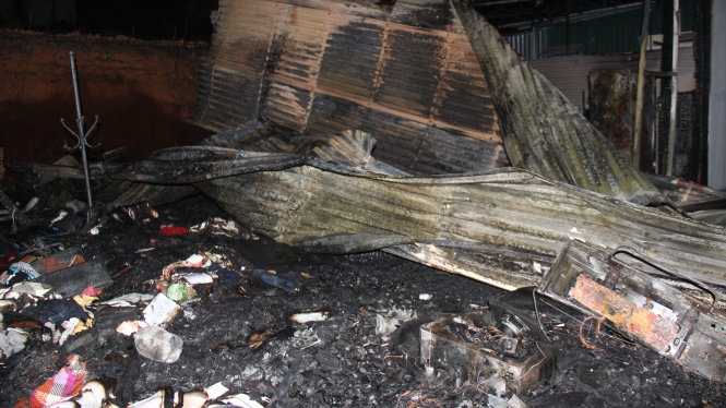 Nấu bánh chiều 29 Tết, 2 cháu nhỏ chết 