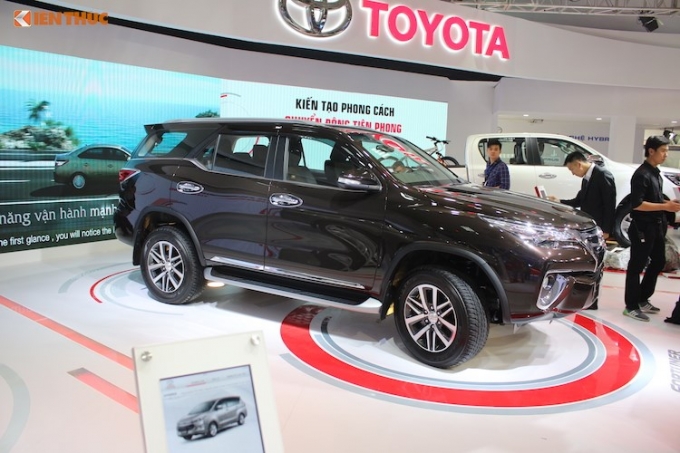 soi-6-mau-xe-moi-cua-toyota-viet-nam-tai-vms-2016-