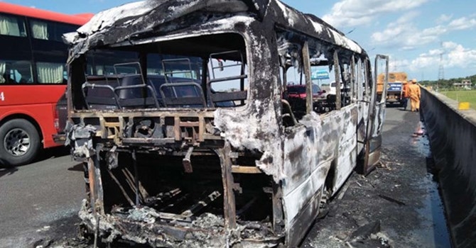 Hoang mang vì hàng loạt ô tô bốc cháy không rõ ngu