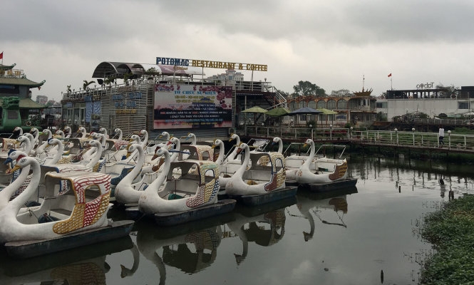 Chủ du thuyền hồ Tây đề nghị hỗ trợ khi tháo dỡ bá