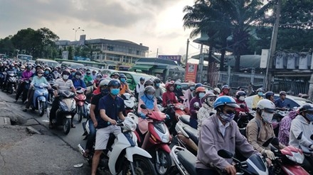 “Xe máy là kẻ chiếm đất thành phố, thủ phạm gây ùn