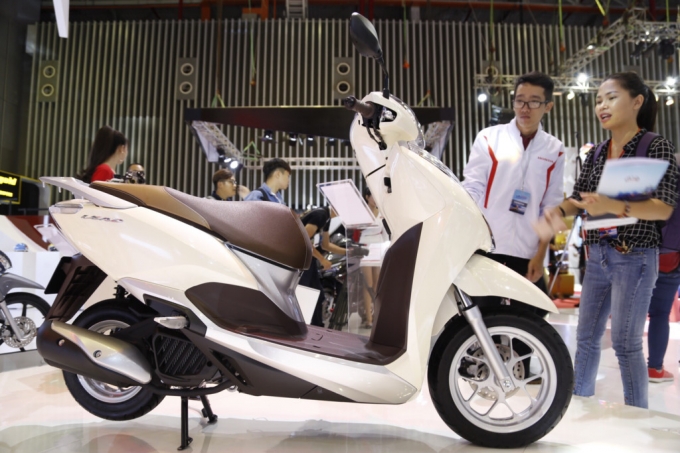 13 Cận cảnh chiếc Honda Lead 2017 vừa ra mắt ở Việ