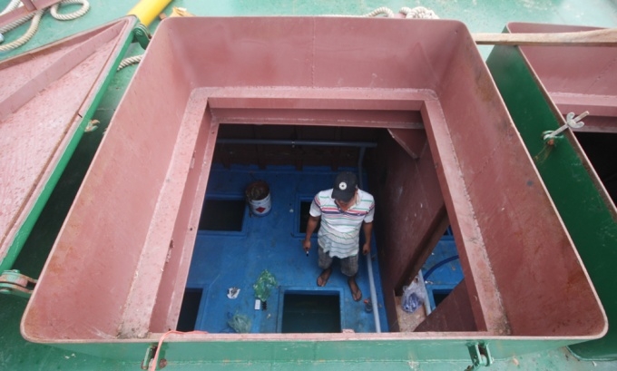 8 Những con tàu vỏ thép hàng chục tỷ nằm chờ sửa c