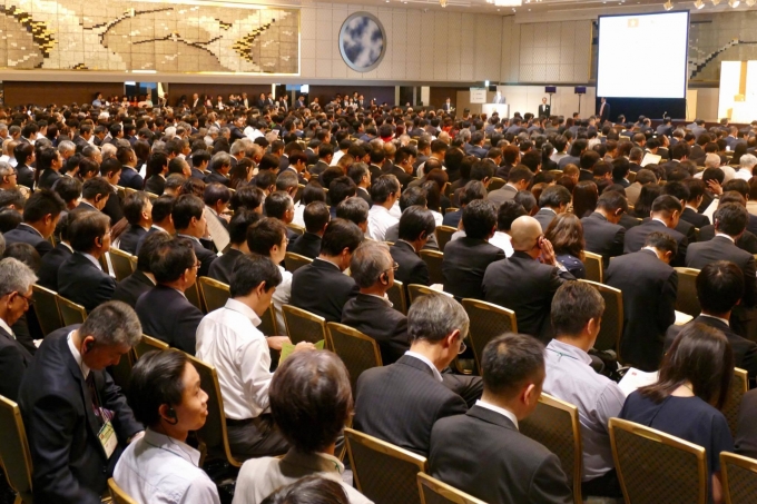 2 ​​‘Sông Hồng đã được khơi thông đến vịnh Tokyo’