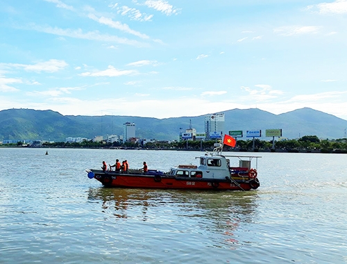 Chàng trai mất tích khi nhảy xuống sông Hàn cứu ng