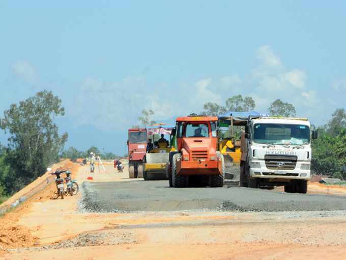 Dự án cao tốc Đà Nẵng - Quảng Ngãi trước nguy cơ “