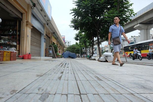 20 Vỉa hè lát đá tự nhiên bền 70 năm thay cho gạch