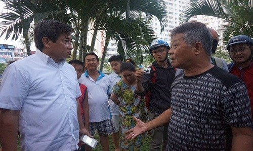 Bị phạt 2 triệu lỗi tè bậy, lái xe ôm mếu máo xin 