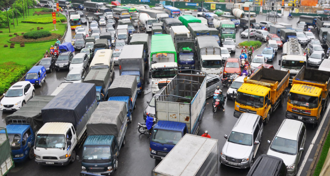 Có nên thu thuế xe tải lưu thông trong nội đô