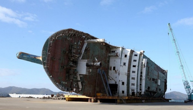 photo-1-1510808363332