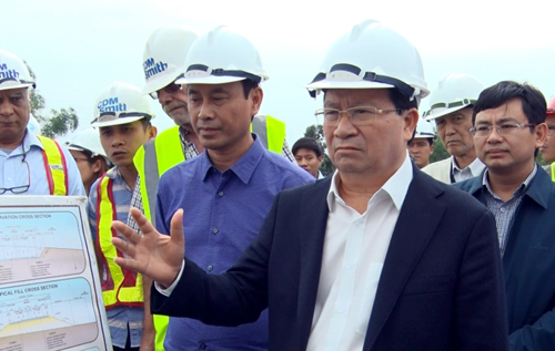 Phó thủ tướng yêu cầu xử lý ùn tắc o