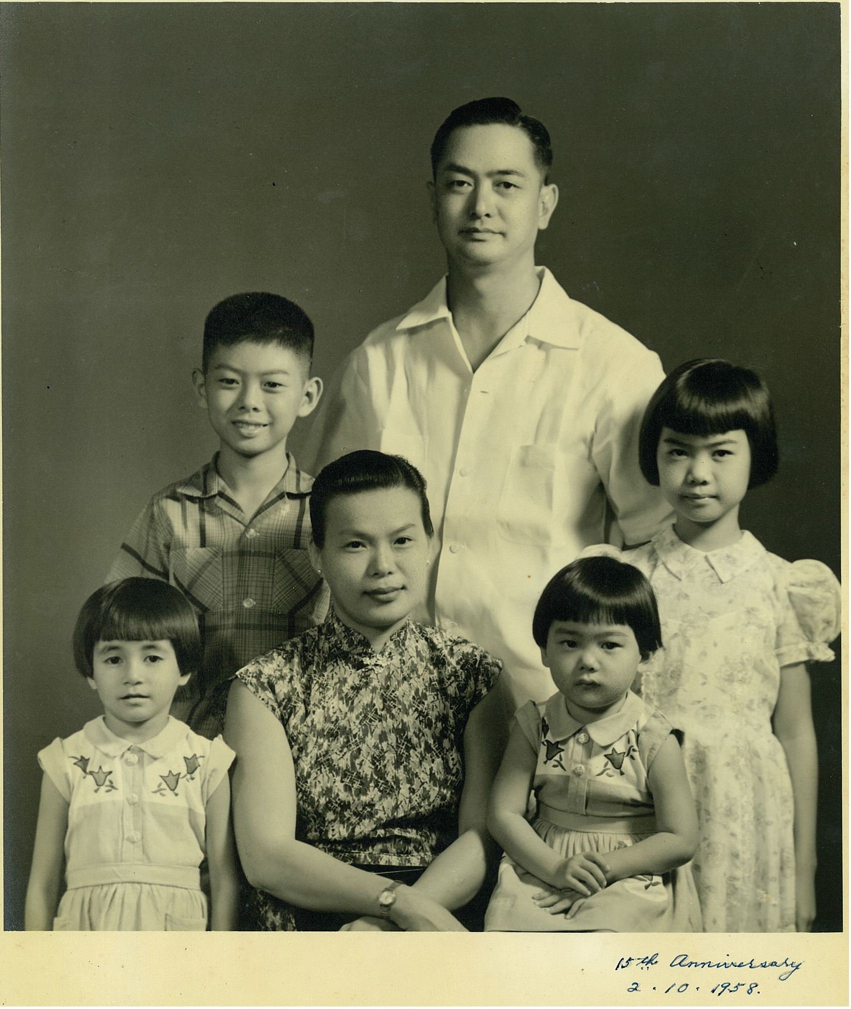 photo-1-1514603470937