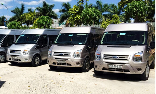 Xe đi du xuân kín lịch đến cuối tháng Giê