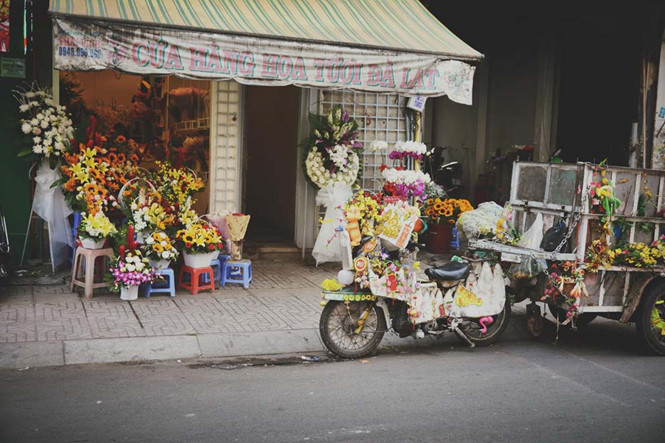 11 Cận cảnh chiếc xe chở rác độc nhất vô nhị giữa 