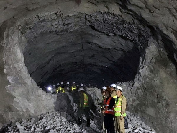 Thành lập Ban Quản lý Dự án hầm đường bộ qua vịnh 