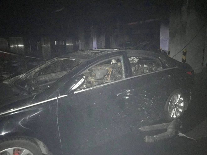 5 Hiện trường vụ cháy chung cư Carina khiến ít nhấ