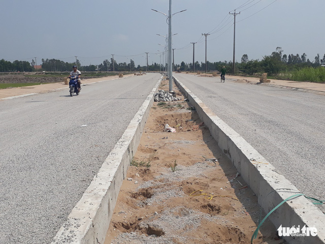 Bẻ cong đường tránh Núi Sập vì thiếu vốn