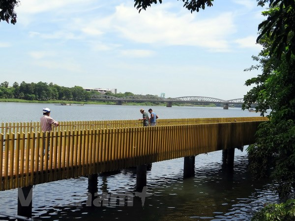 Huế đưa vào sử dụng tuyến đường đi bộ dọc sông Hươ