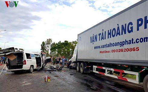 Tránh TNGT do tài xế lái quá giờ chỉ dựa vào lương