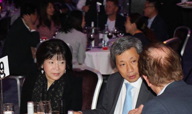 4 Người Việt đầu tiên nhận giải thưởng quốc tế về 