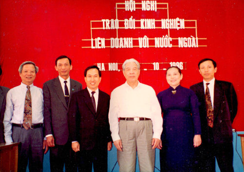 3 Nguyên Tổng bí thư Đỗ Mười và cuộc chống lạm phá