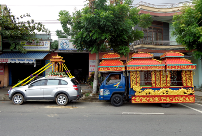 xe-tang-vuot-den-do_rshr_thumb