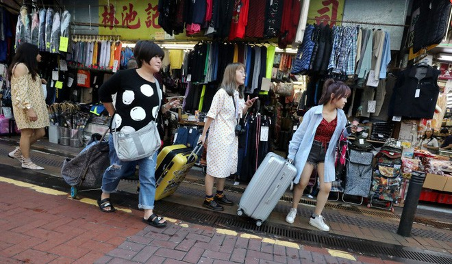 photo-1-15464997336551848568178