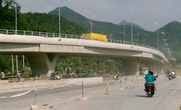 20190124-cau-vuot-deo-ru-ri-1548295917903960113441