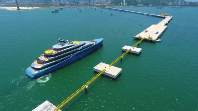 Bên trong du thuyền 150 triệu USD của tỷ phú Anh đ