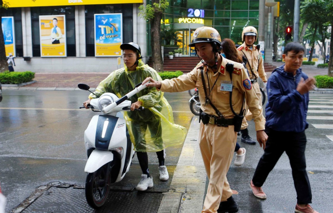 ttxvnantoangiaothonghanoitangcuongxuphathocsinhvip