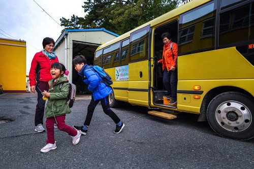 photo-1-1560433490916214280554