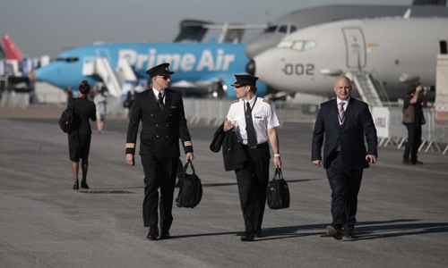 Thế giới cần 800.000 phi công trong hai thập kỷ tớ