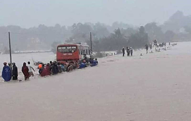 photo-1-15672369349872072972687