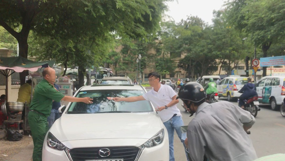 thu-phi-1571275986023443168317