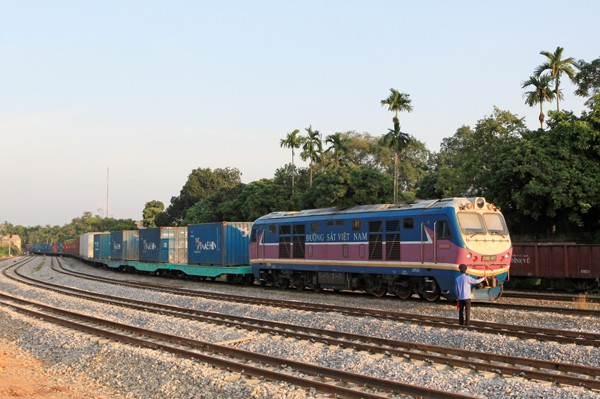 duong-sat-1551934002180357142874