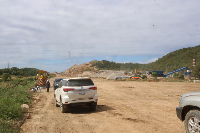 5CF7FC9F-73D1-45C5-83F2-D6719F4BA171.