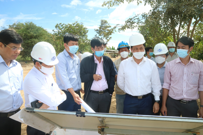 FAF61C2E-94F8-478B-8D46-F7437B42E61E.