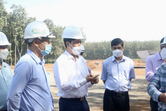 6085C19E-19EF-47F4-A7C4-1A8D3828A040.