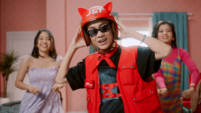 FA6603E1-B928-42B8-BBF2-235899C73C01.