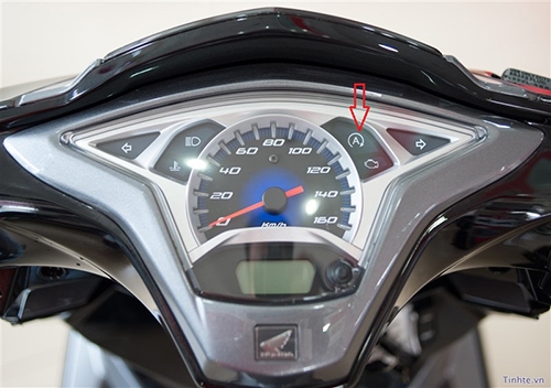 den-hien-thi-fi-tren-xe-may-co-tac-dung-gi