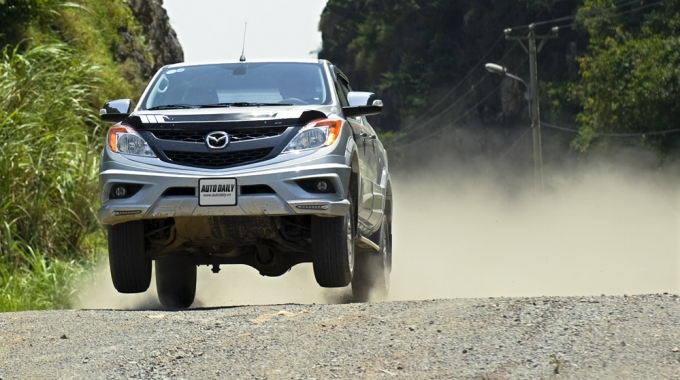 Mazda-BT50-2015-(8)