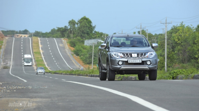 Mitsubishi-Triton-(21)