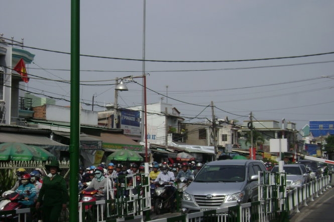 ben-pha-cat-lai-nuom-nuop-khach-di-pha-ngay-mung-5