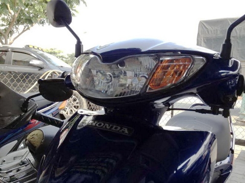 vovgiaothong_15_20_xe_may_do1